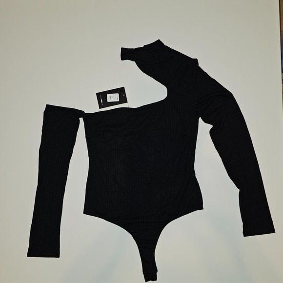 Black Cutout Bodysuit - Picture 3 of 3